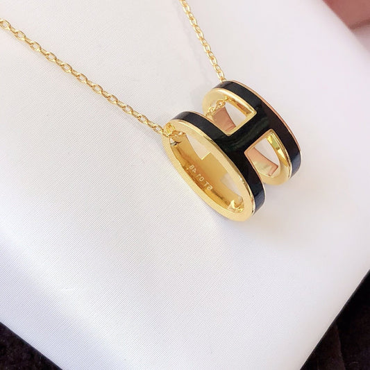 [Vellora-Opalyn]HM CLIC BLACK ENAMEL GOLD NECKLACE