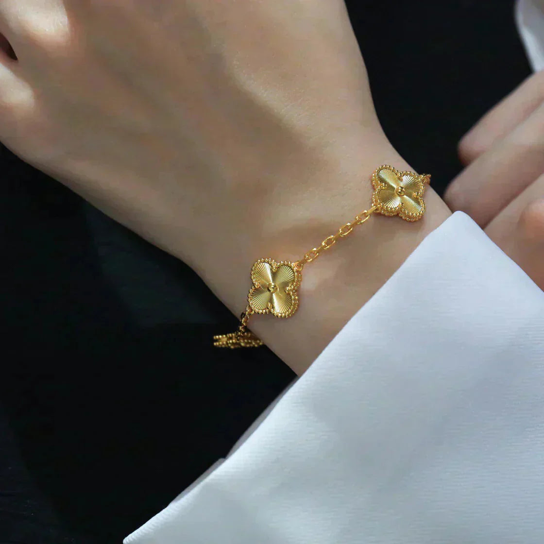 [Vellora-Opalyn]CLOVER 5 FLOWERS LASER BRACELET