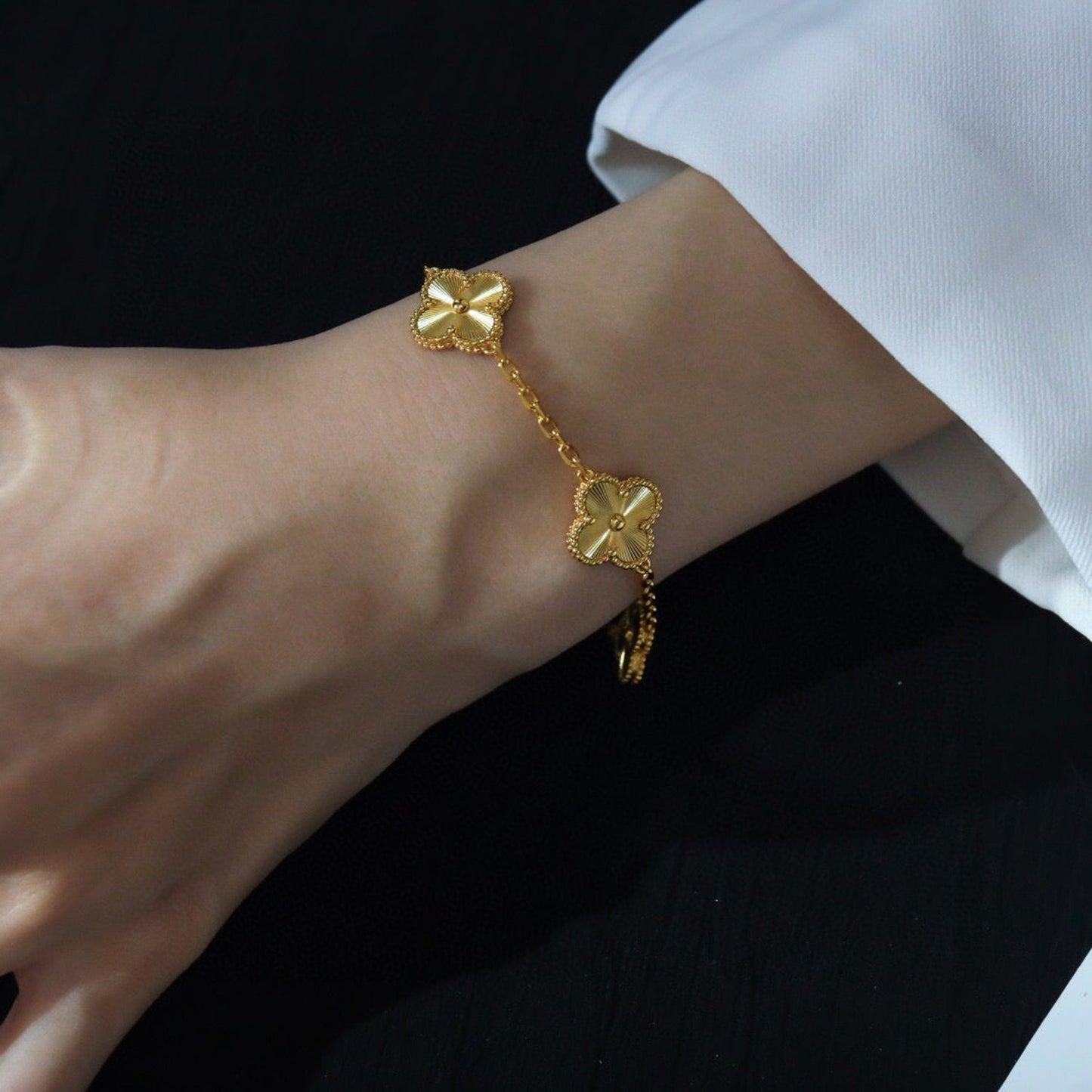 [Vellora-Opalyn]CLOVER 5 FLOWERS LASER BRACELET