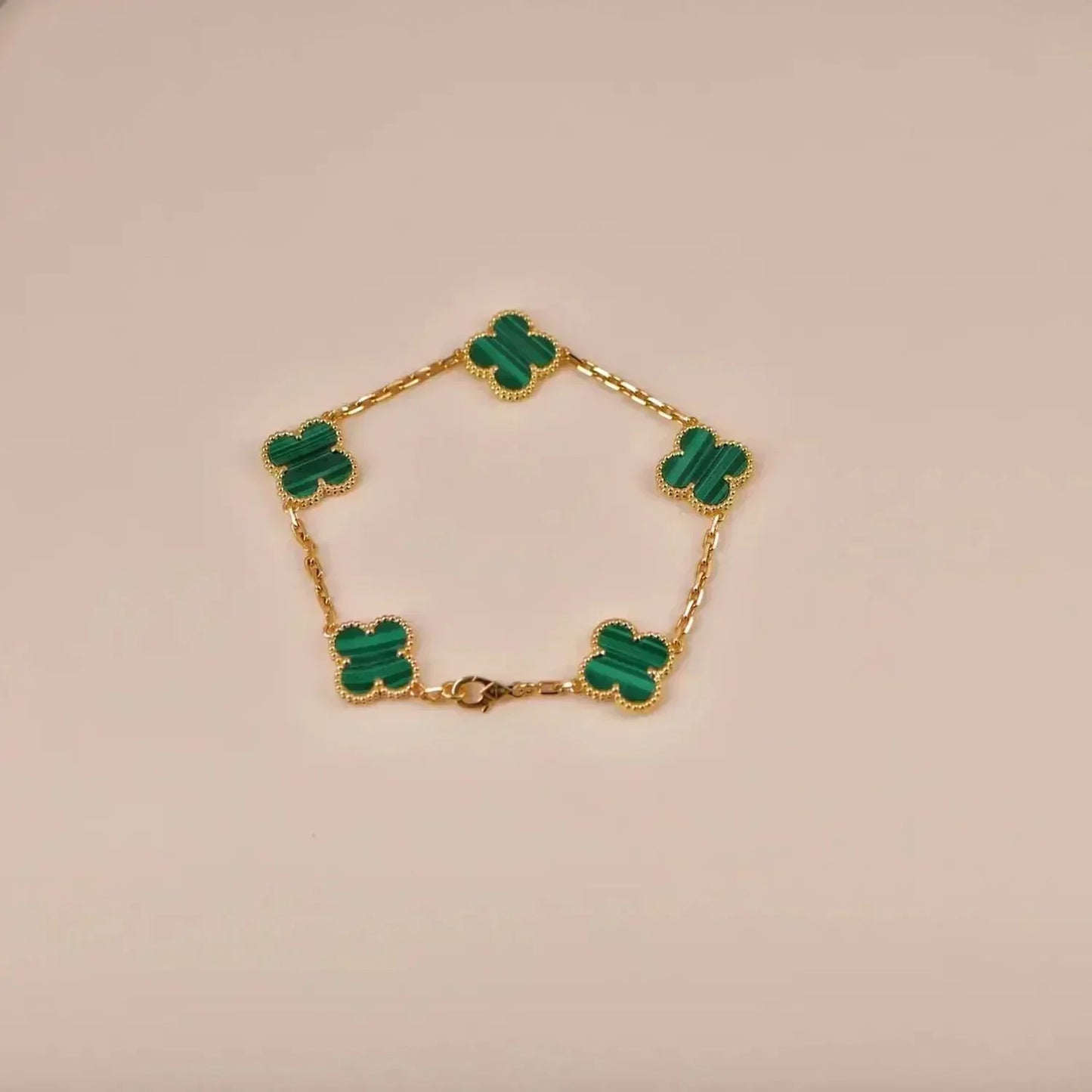 [Vellora-Opalyn]CLOVER 5 MOTIFS MALACHITE BRACELET