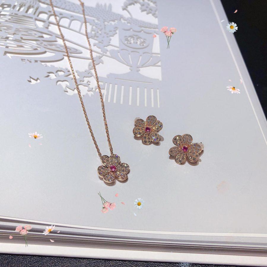 [Vellora-Opalyn]FRIVOLE PINK GOLD FLOWER DIAMOND EARRINGS