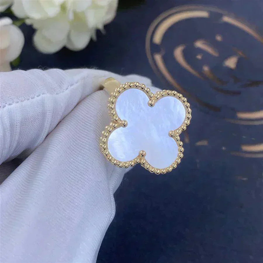 [Vellora-Opalyn]CLOVER WHITE MOP RING
