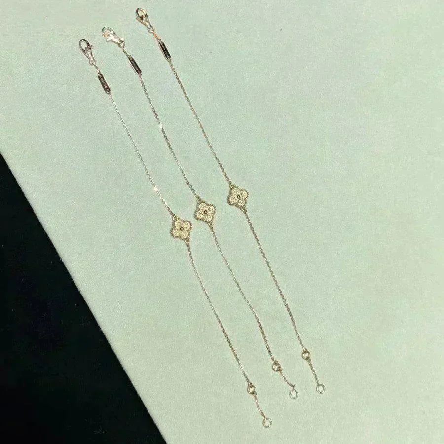 [Vellora-Opalyn]CLOVER SINGLE FLOWER BRACELET