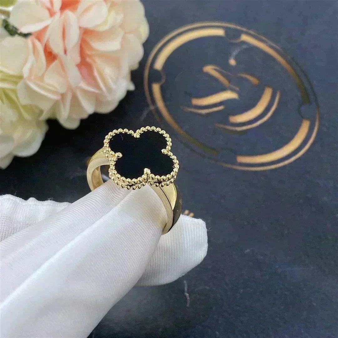 [Vellora-Opalyn]CLOVER ONYX RING