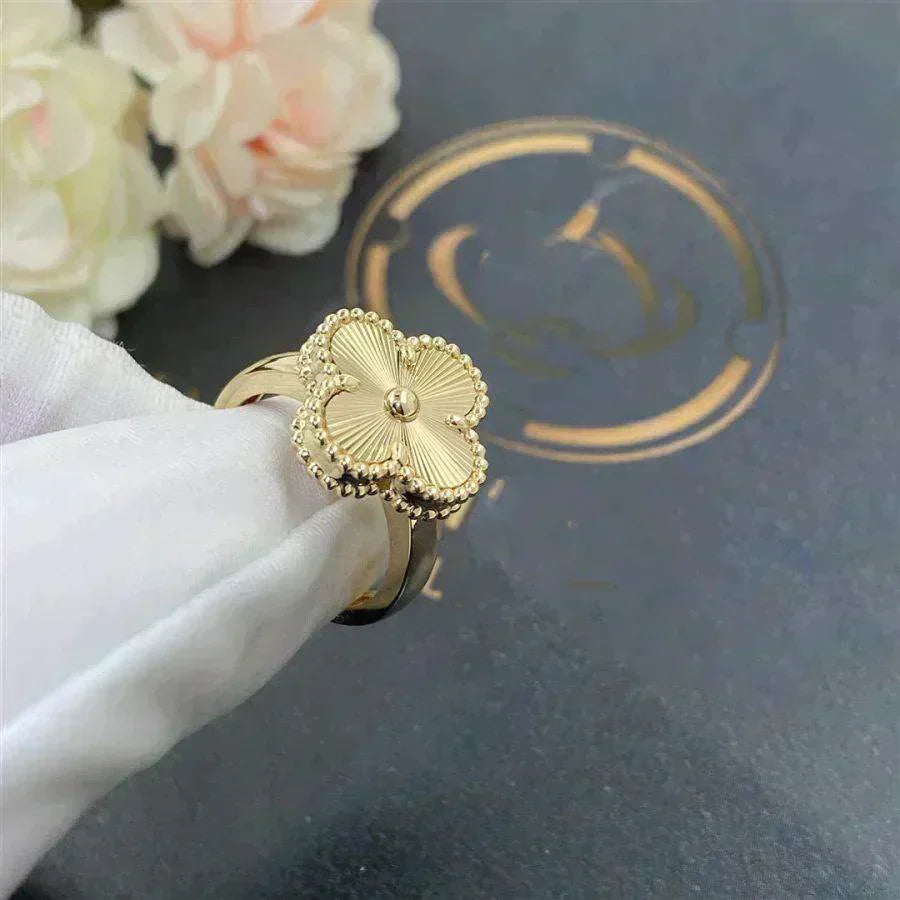 [Vellora-Opalyn]CLOVER GOLD RING