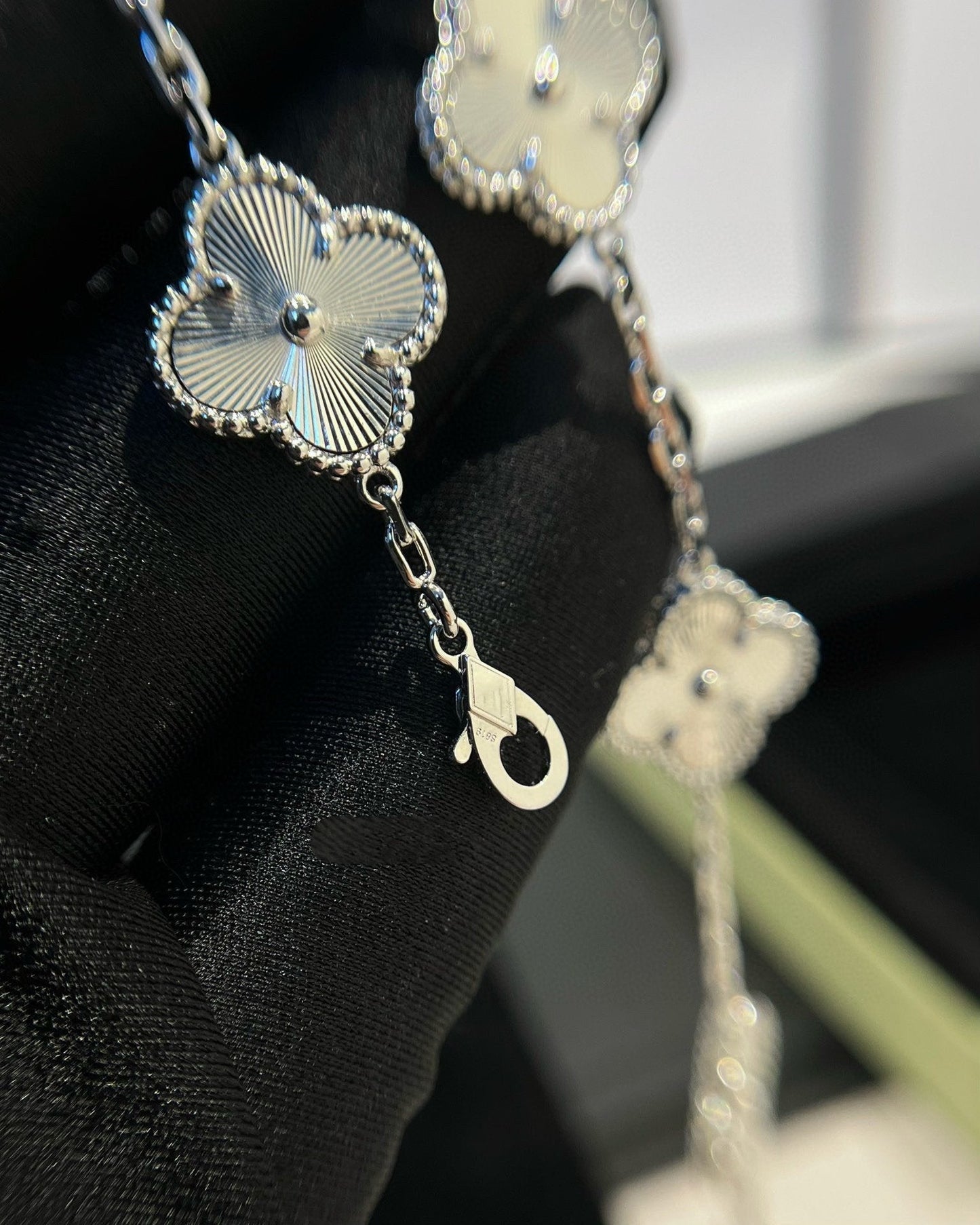 [Vellora-Opalyn]CLOVER SILVER 5 MOTIFS BRACELET